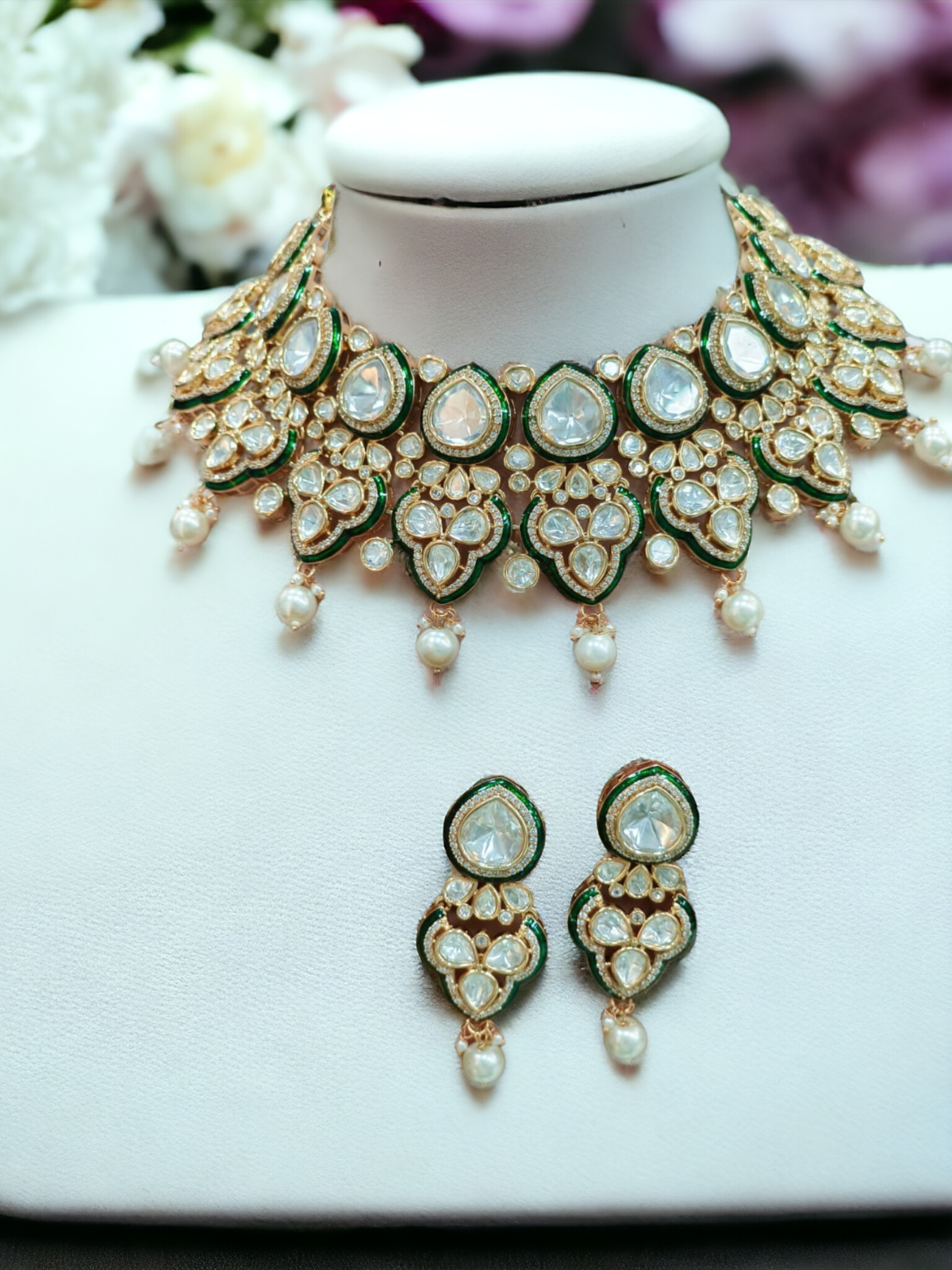 Green and White Kundan Choker Set with Pearls