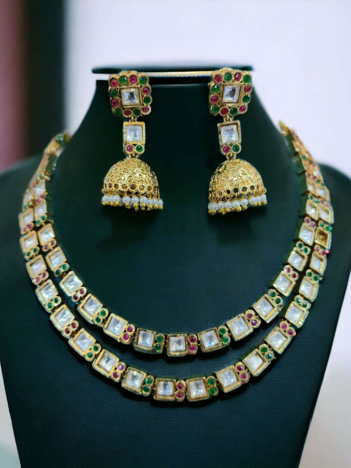 Elegant Kundan Necklace with Jhumka Earrings