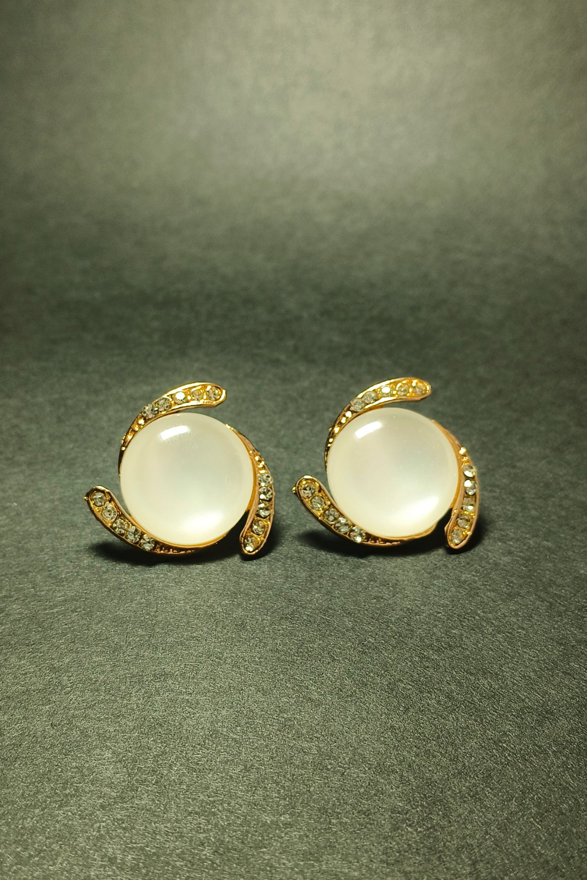 White Pearl Stud Earrings with Gold Crystals