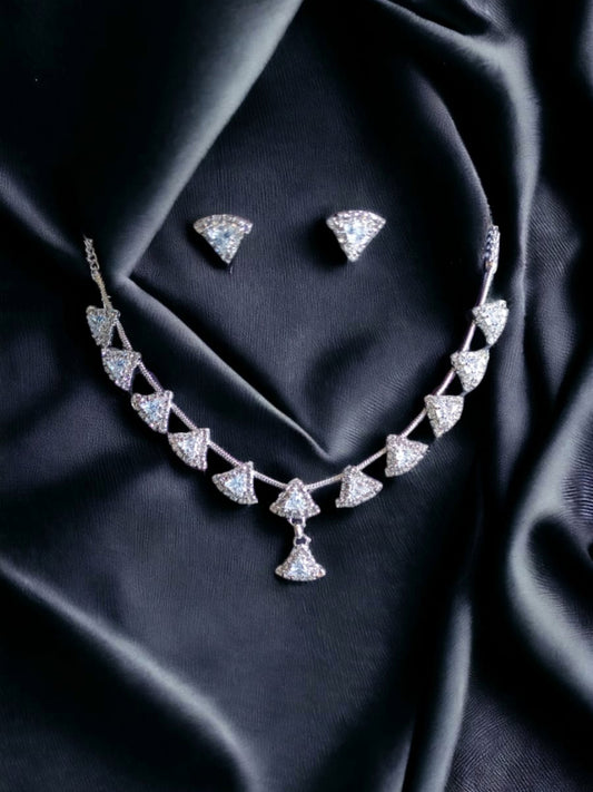 Geometric Diamond-Studded Necklace & Earrings Set - Stunning Fan-Shaped Design