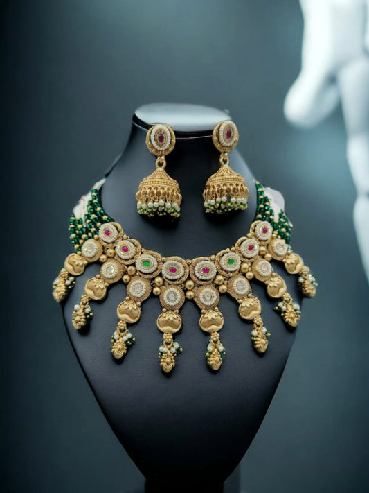 Gold Choker Set with Kundan and Pearl Detailing
